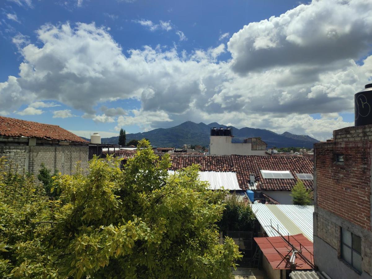 Hostal Ikal San Cristóbal de Las Casas المظهر الخارجي الصورة