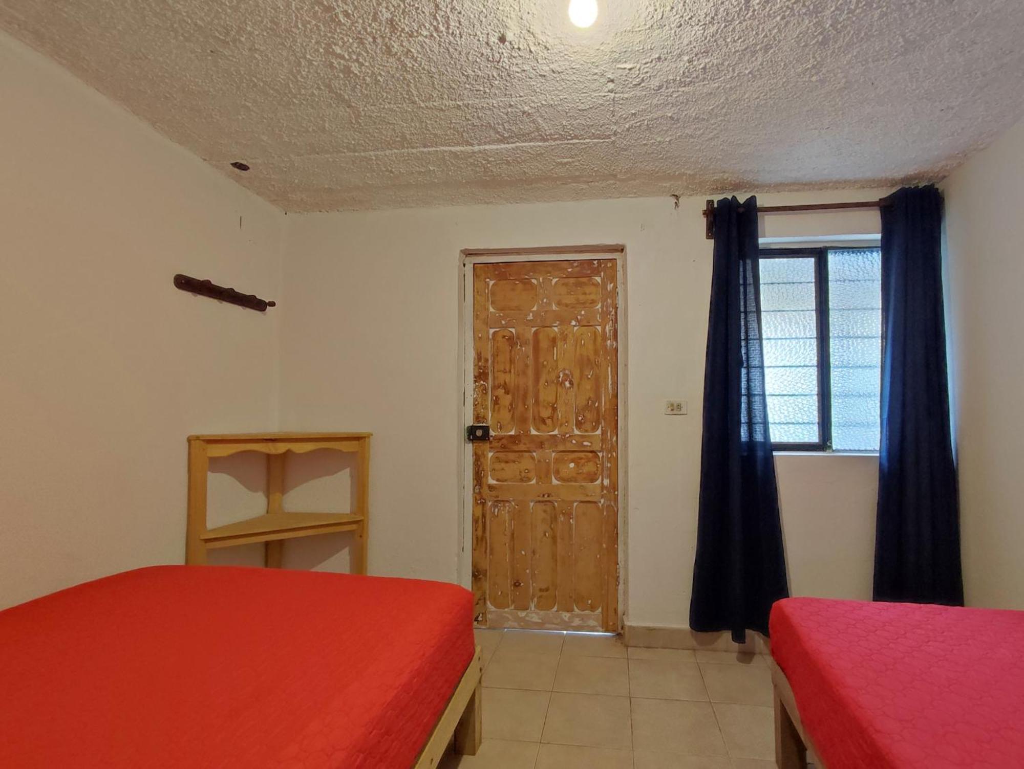 Hostal Ikal San Cristóbal de Las Casas الغرفة الصورة