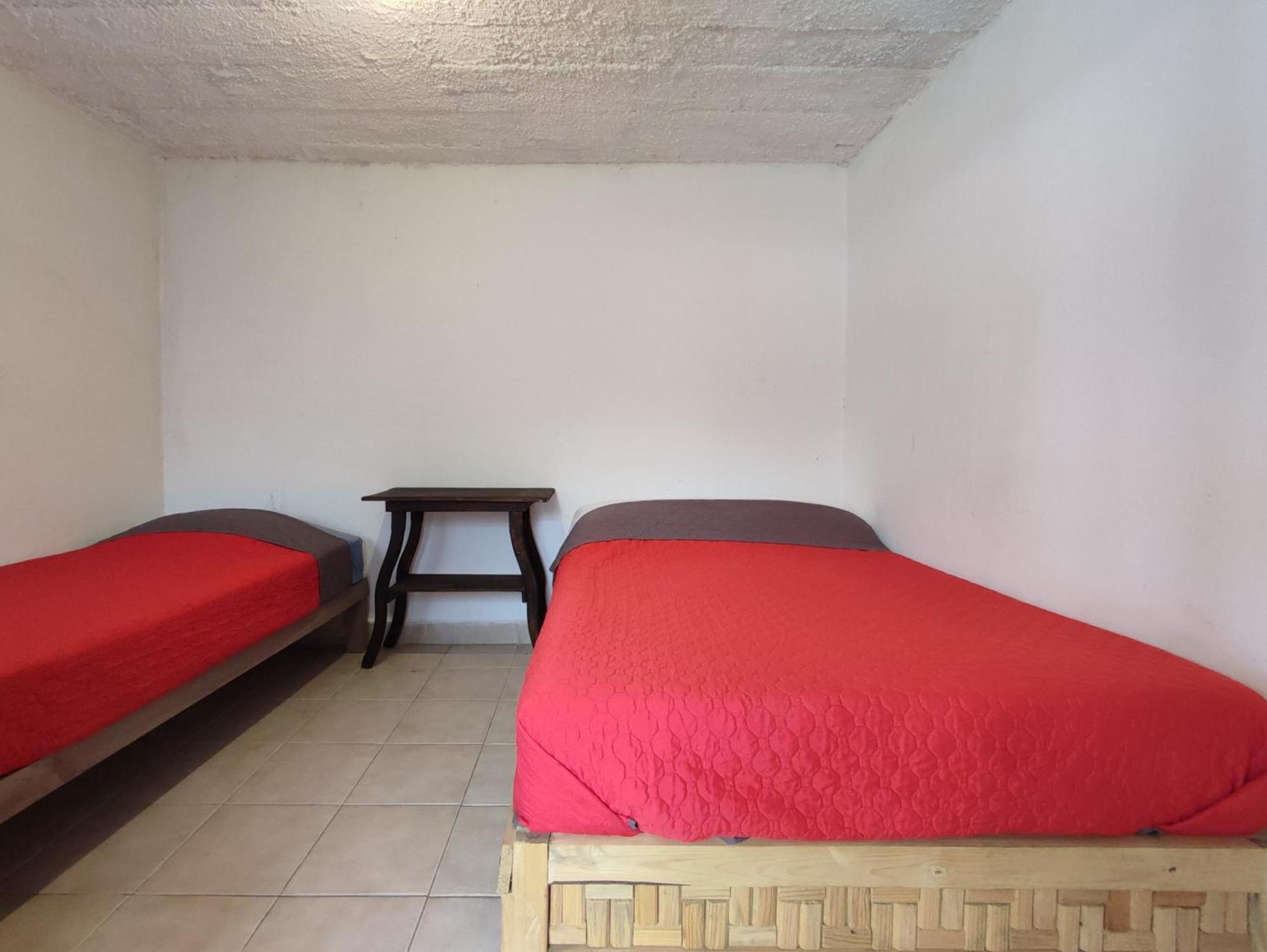 Hostal Ikal San Cristóbal de Las Casas الغرفة الصورة