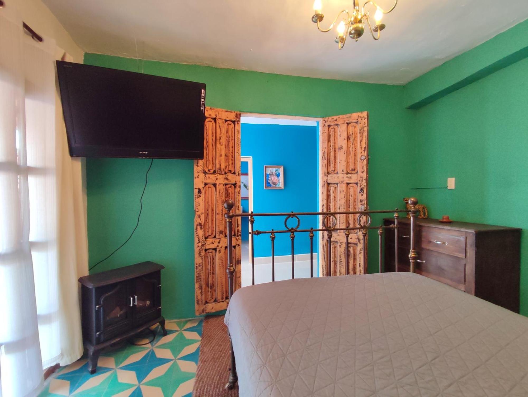 Hostal Ikal San Cristóbal de Las Casas الغرفة الصورة